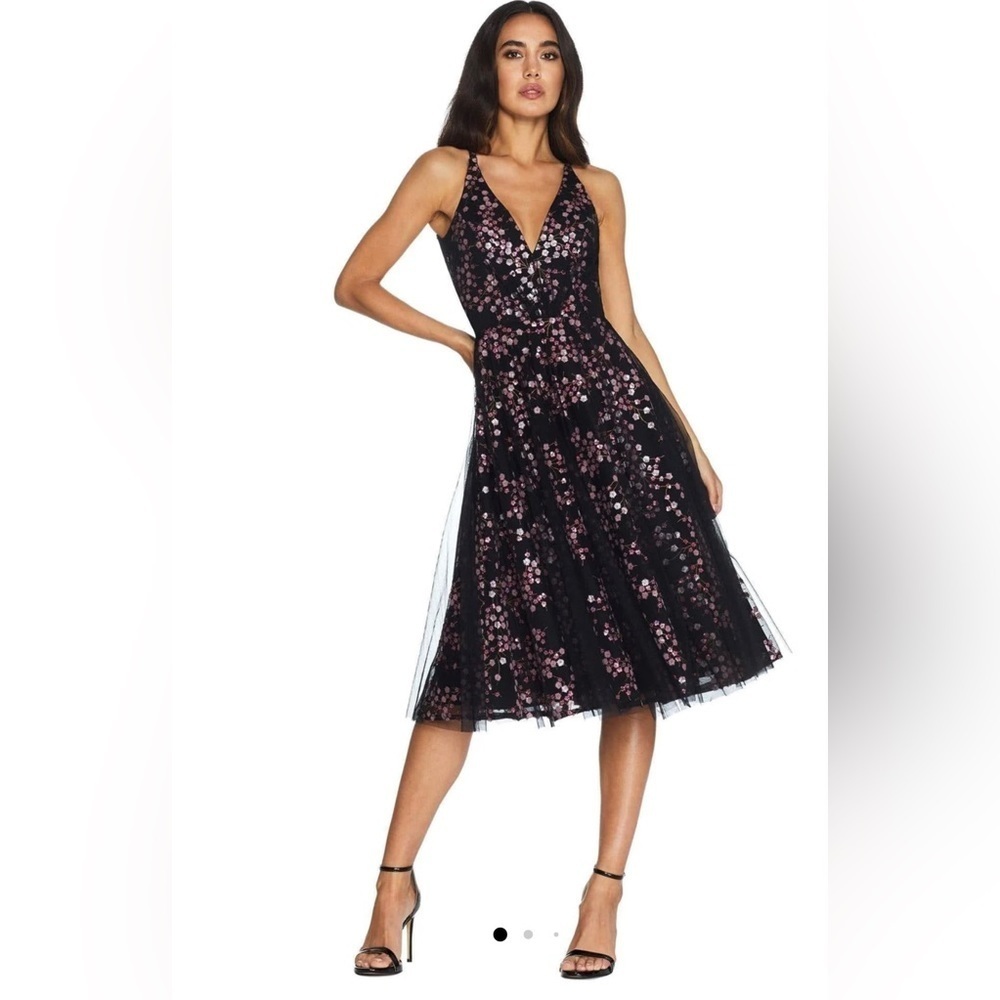 Courtney Cherry Blossom Dress
DRESS THE POPULATION NWOT